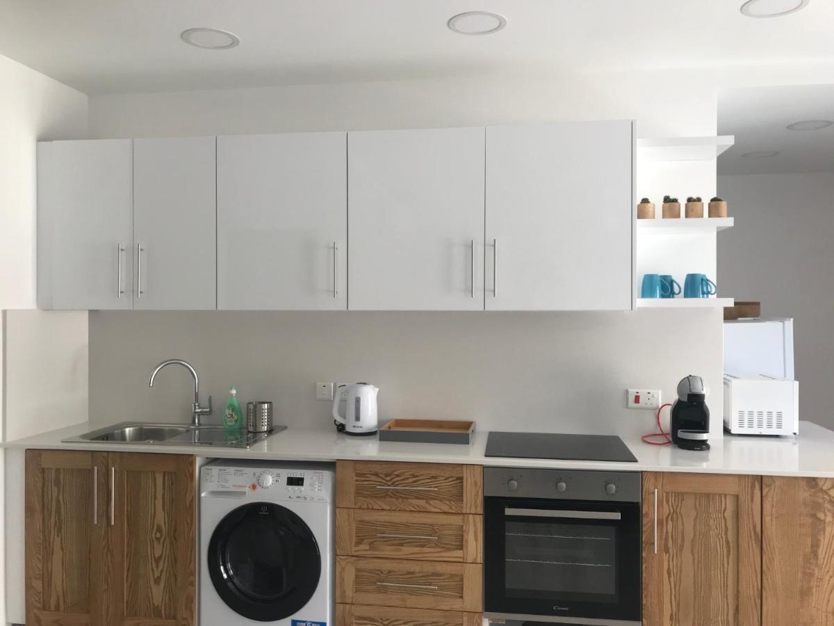 סליאמה The Three Trees Apartments מראה חיצוני תמונה