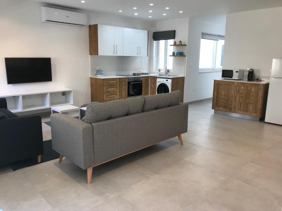 סליאמה The Three Trees Apartments מראה חיצוני תמונה