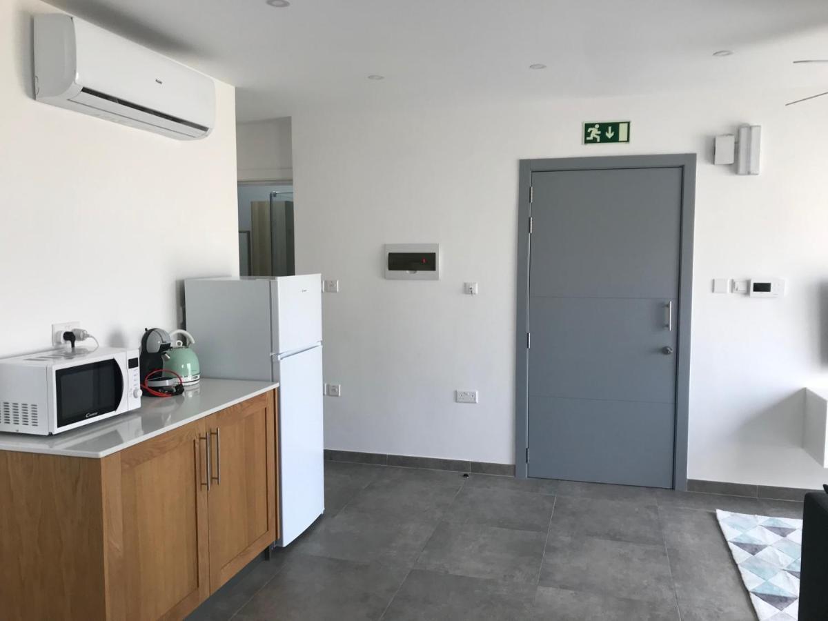 סליאמה The Three Trees Apartments מראה חיצוני תמונה