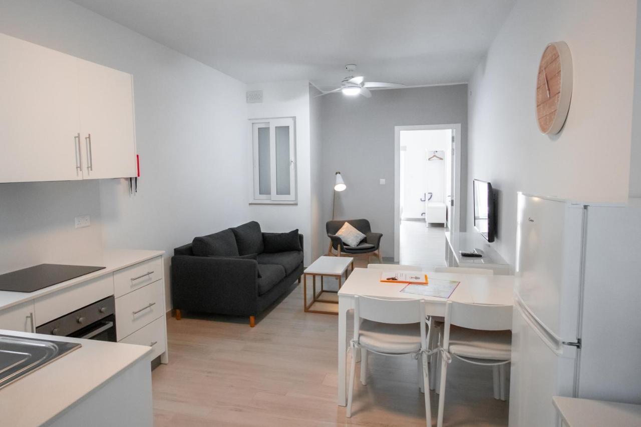 סליאמה The Three Trees Apartments מראה חיצוני תמונה