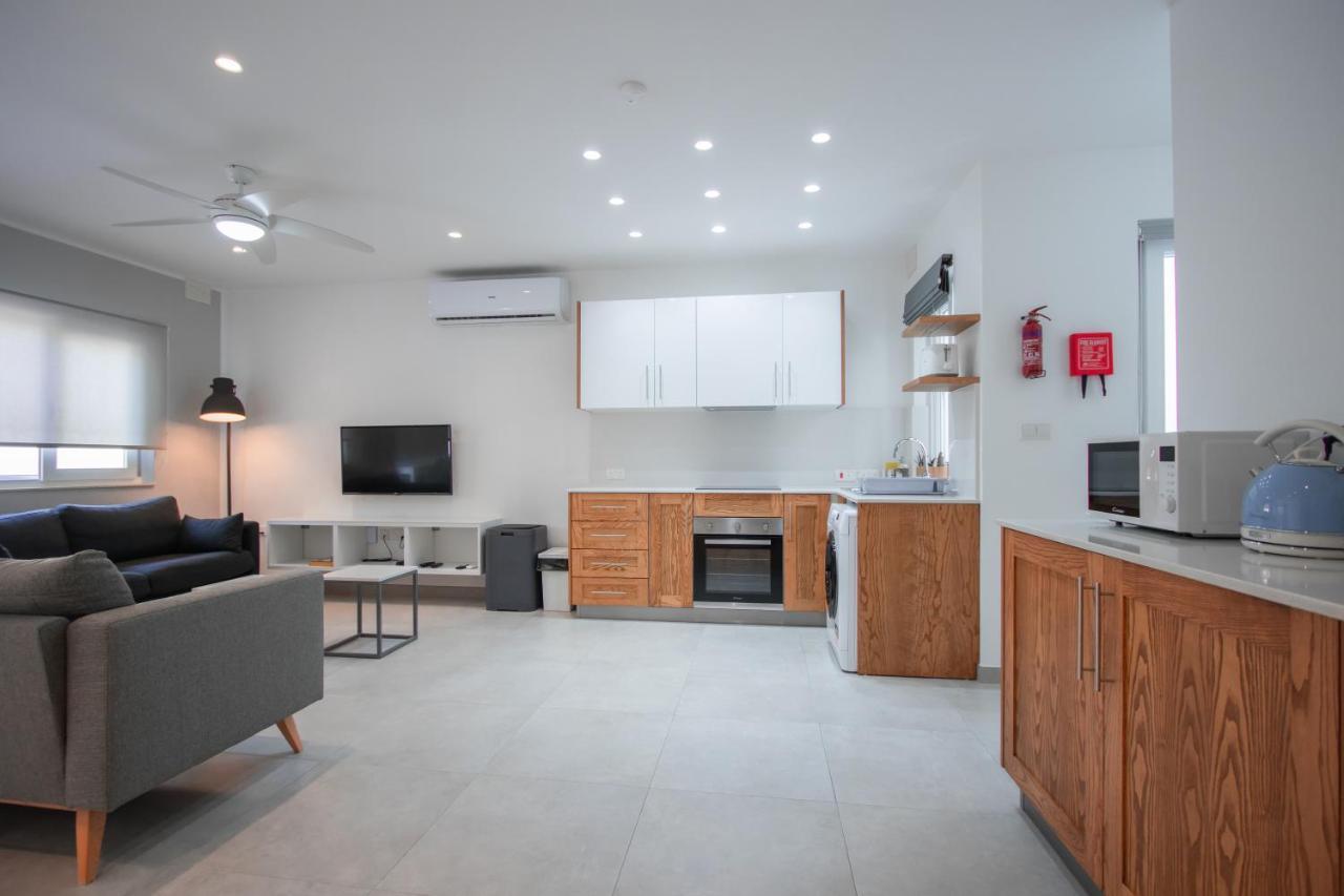 סליאמה The Three Trees Apartments מראה חיצוני תמונה